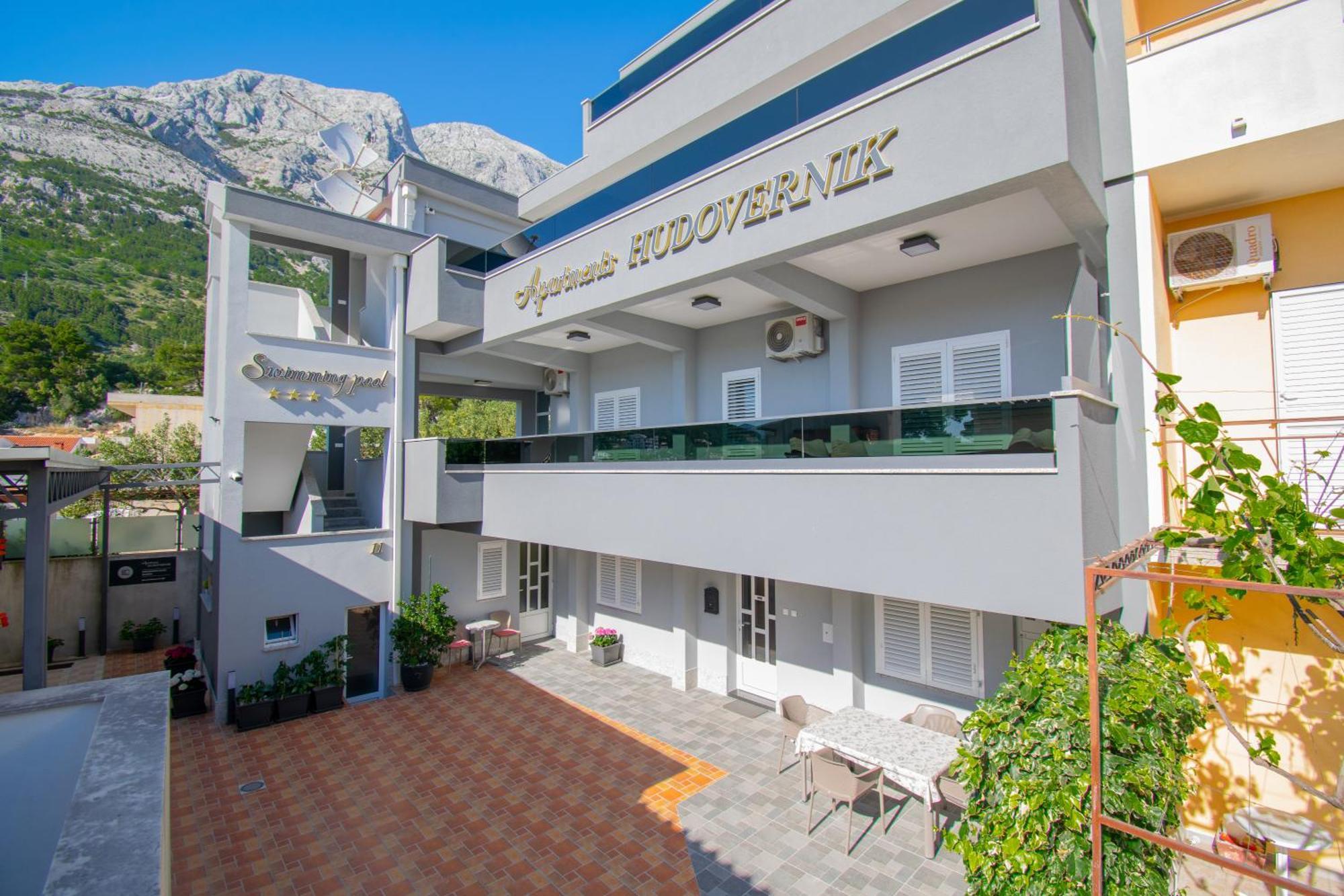 Apartments Hudovernik Baška Voda Exterior foto