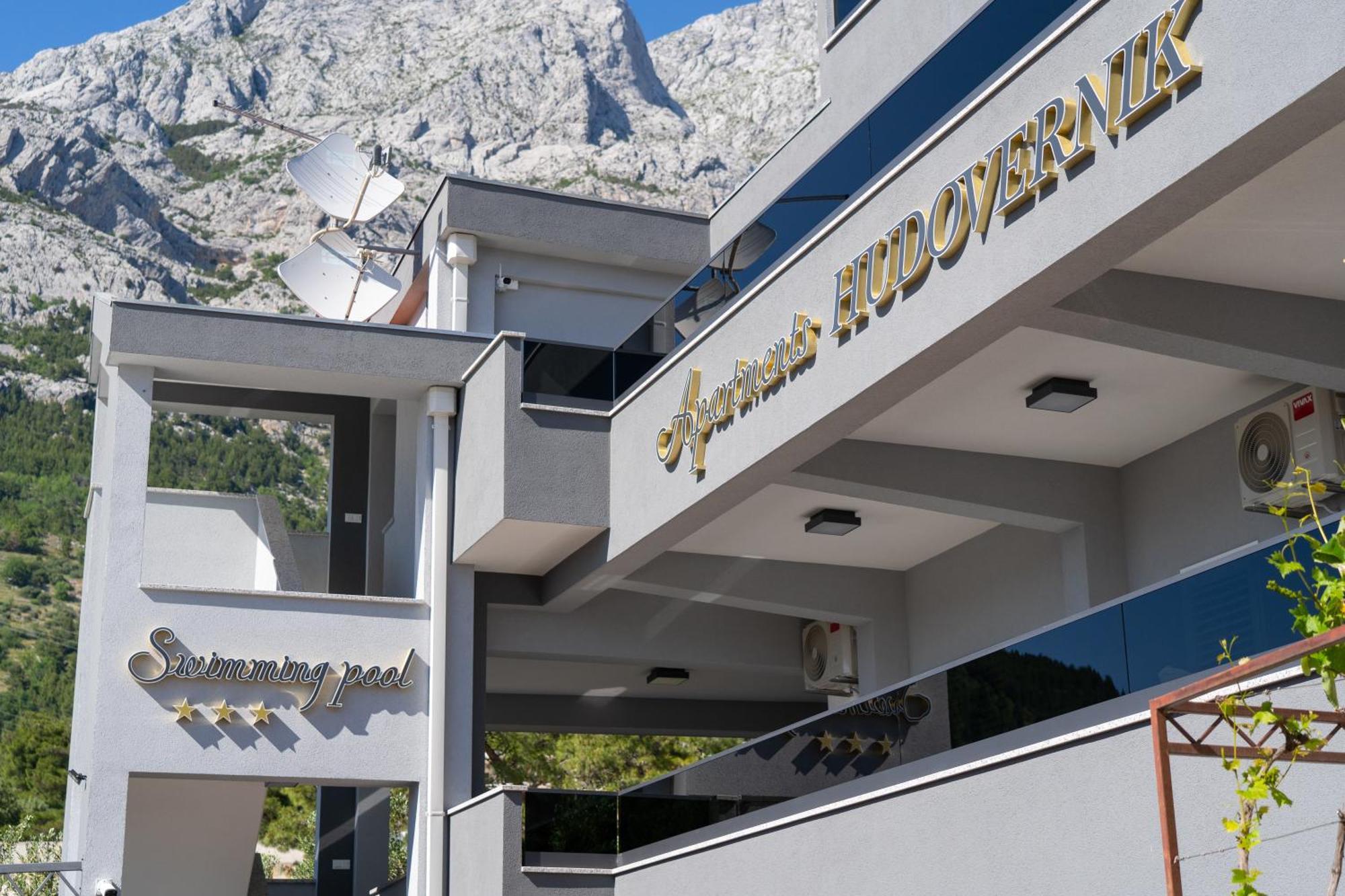 Apartments Hudovernik Baška Voda Exterior foto